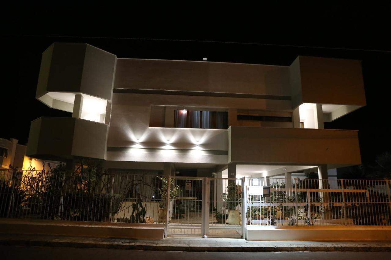 Bed and Breakfast Viro House Squinzano Exteriér fotografie